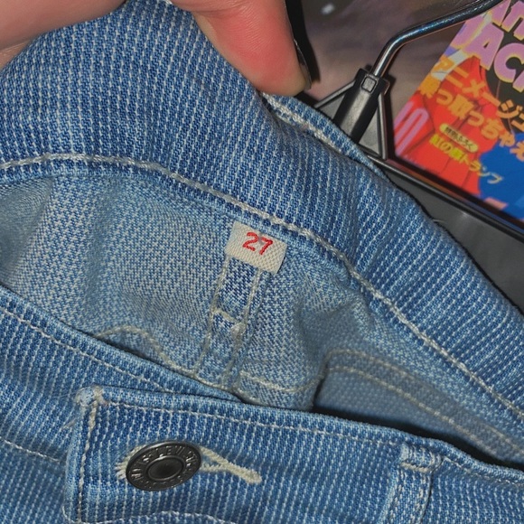 Levi Jean Shorts - Picture 5 of 5